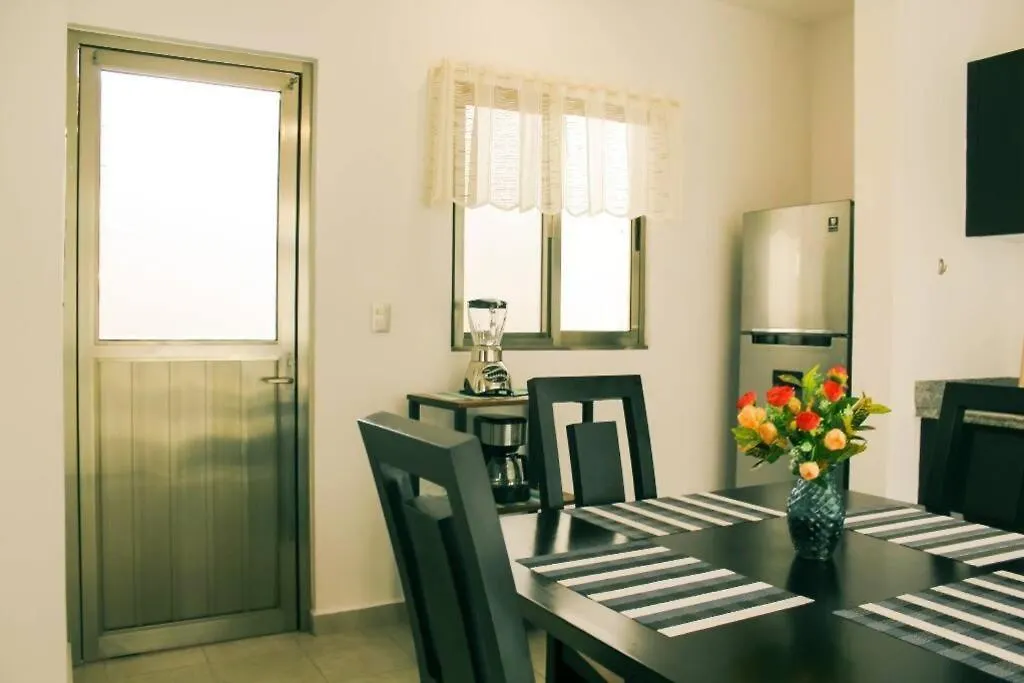 Апартаменты Hermoso Departamento En La Avenida Colosio Плая-дель-Кармен