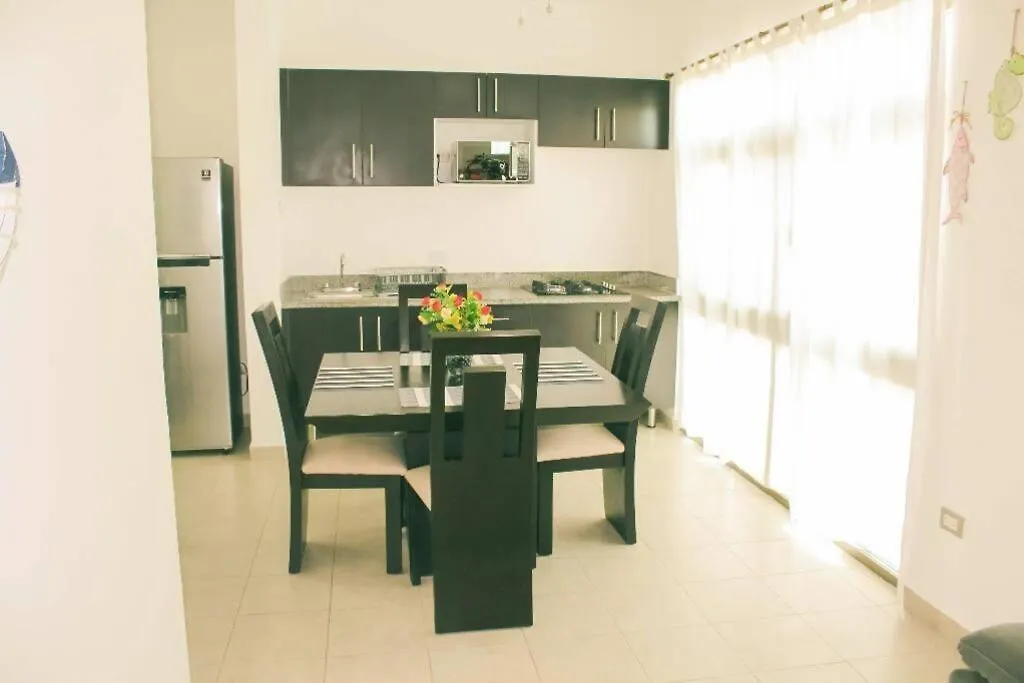 Апартаменты Hermoso Departamento En La Avenida Colosio Плая-дель-Кармен