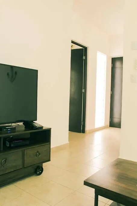 Апартаменты Hermoso Departamento En La Avenida Colosio Плая-дель-Кармен