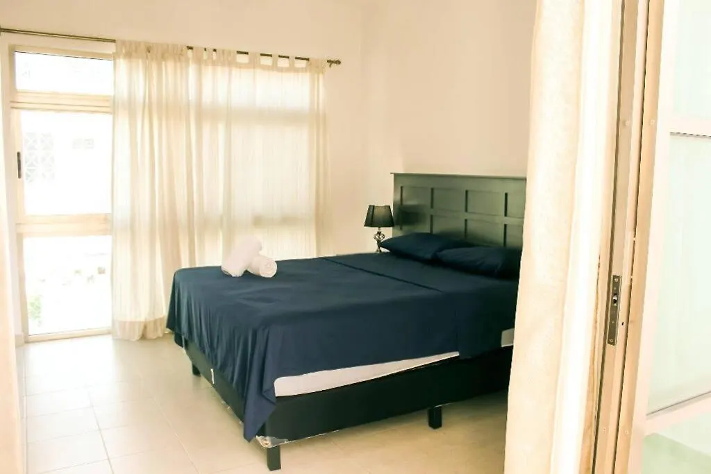 Апартаменты Hermoso Departamento En La Avenida Colosio Плая-дель-Кармен