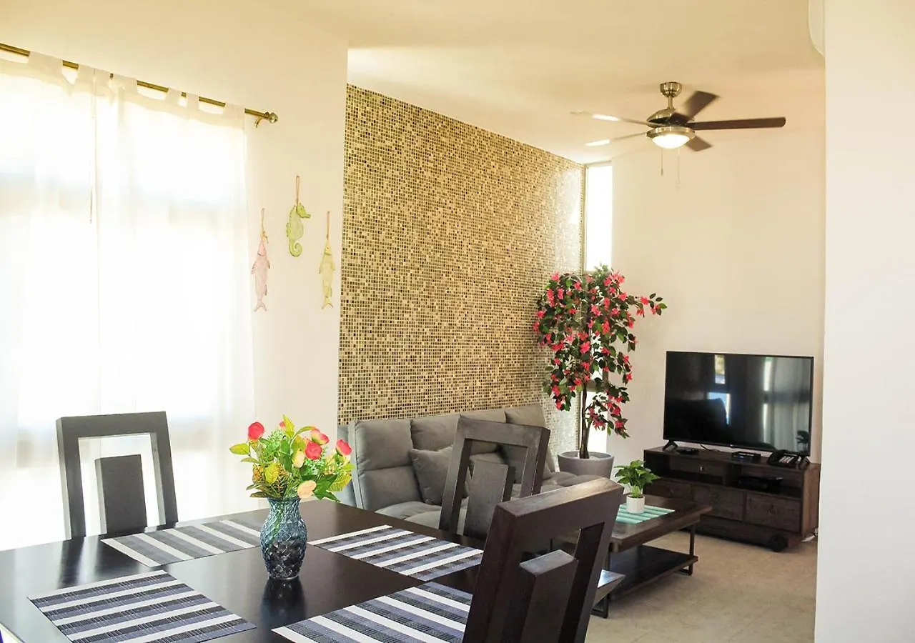 Апартаменты Hermoso Departamento En La Avenida Colosio Плая-дель-Кармен
